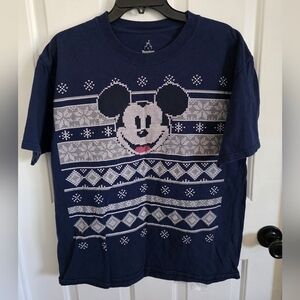Disneyland Mickey Mouse Fair Isle Graphic T-Shirt Navy Blue Size Large Hanes